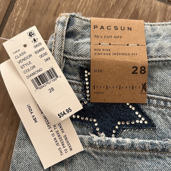 PacSun Women's Light Blue Mid Rise Vintage Inspired Denim cutoff Shorts - Picture 3 of 7